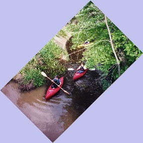 The kayakers starting